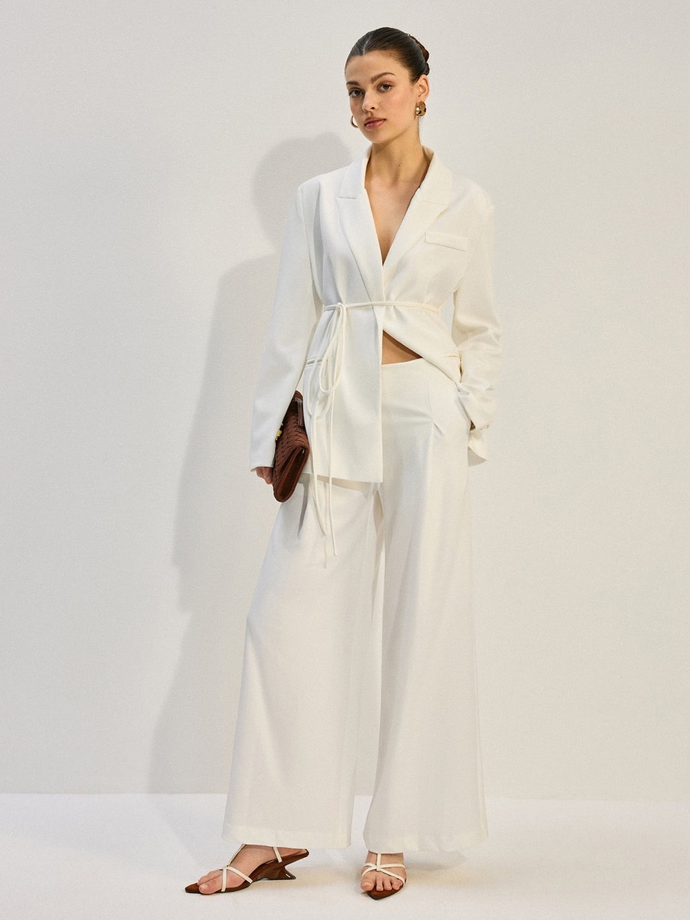 Commense Textured Wide-Leg Pants - Picture 2 of 7